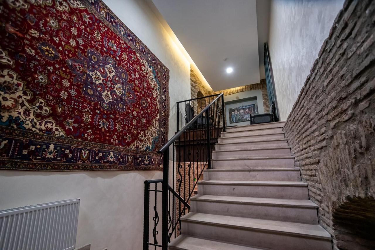 Tiflis Hotel エクステリア 写真