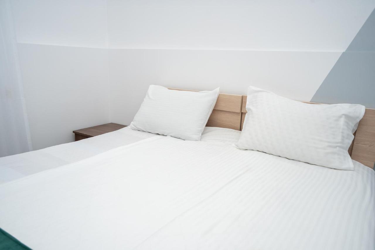 Tiflis Hotel エクステリア 写真