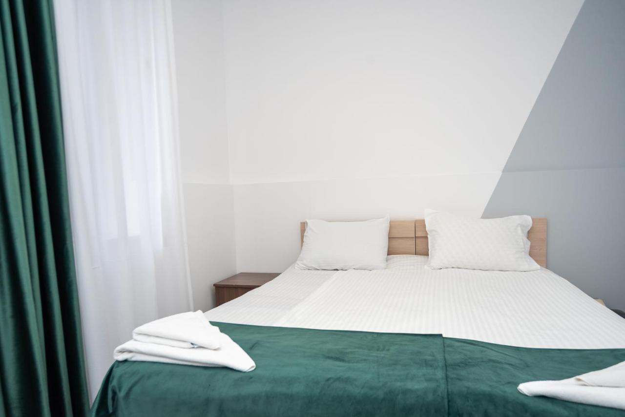 Tiflis Hotel エクステリア 写真